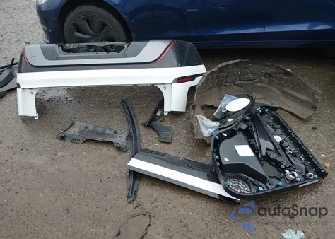 2021 Land Rover Range Rover Velar P250 R-Dynamic S from USA, damaged, VIN SALYT2EXXMA305879